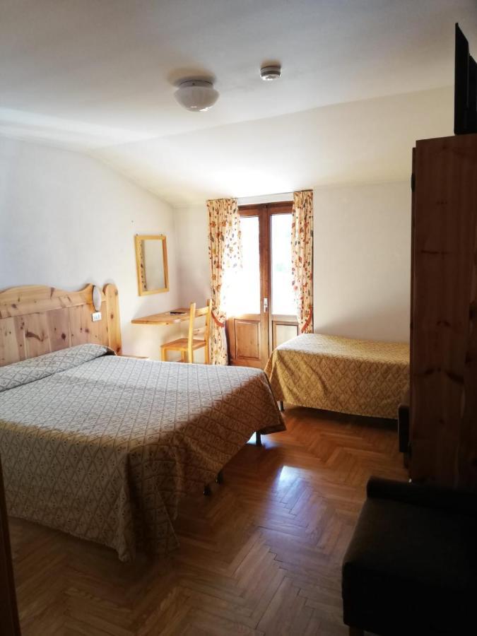 Hotel Gufo بورمْيو المظهر الخارجي الصورة