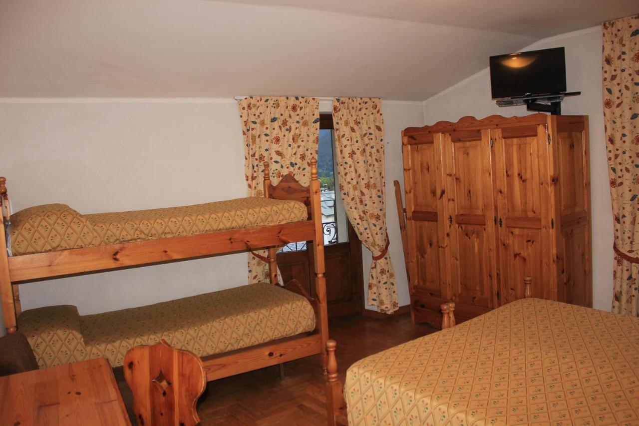 Hotel Gufo بورمْيو المظهر الخارجي الصورة