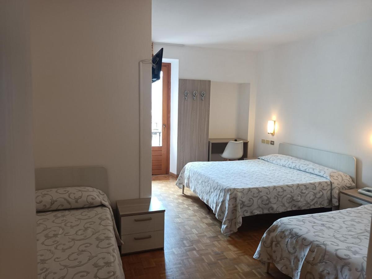 Hotel Gufo بورمْيو المظهر الخارجي الصورة