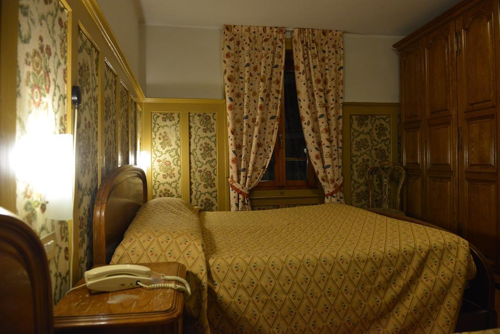Hotel Gufo بورمْيو المظهر الخارجي الصورة