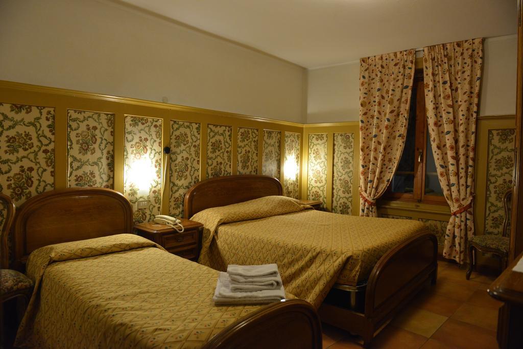 Hotel Gufo بورمْيو المظهر الخارجي الصورة