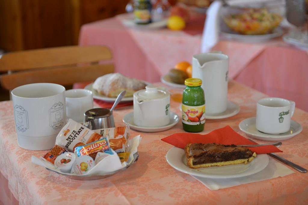 Hotel Gufo بورمْيو المظهر الخارجي الصورة